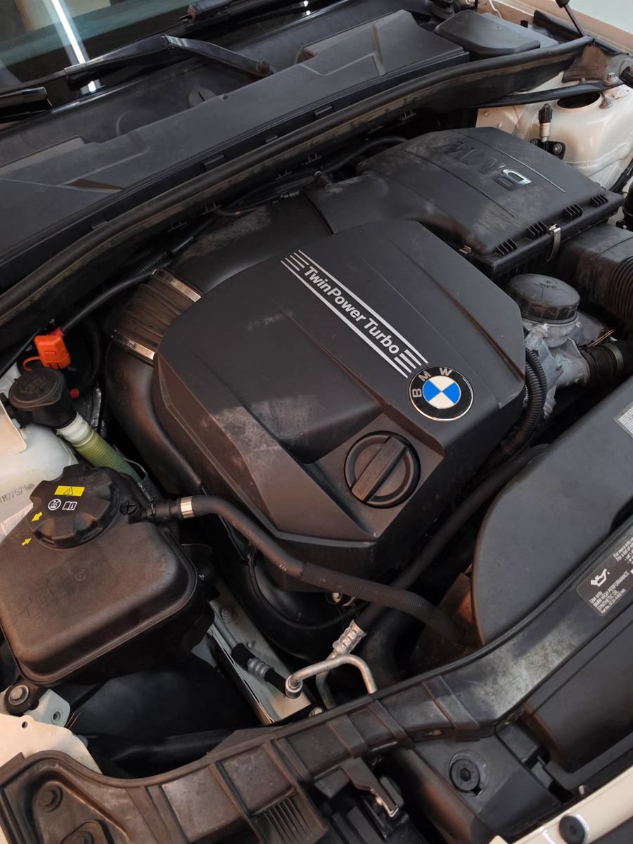 Used 2013 BMW 135i Convertible RWD image 32
