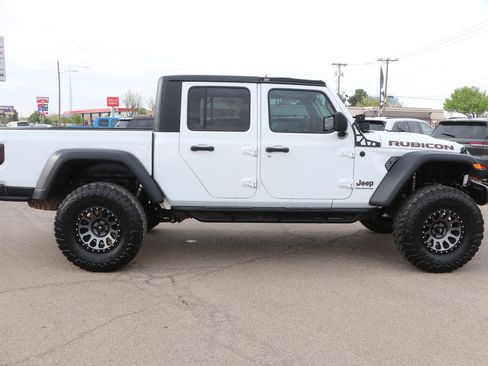 Used 2023 Jeep Gladiator Rubicon w/ Trailer Tow Package image 8