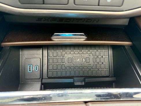 Used 2024 Ford Expedition Max King Ranch image 26