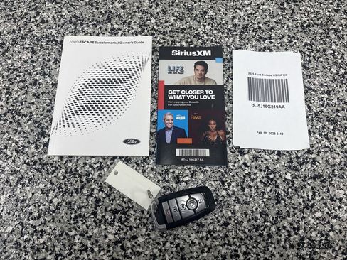 Used 2025 Ford Escape Platinum image 22