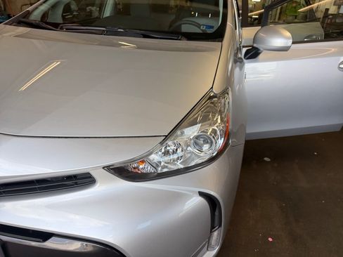 Certified 2017 Toyota Prius V Three FWD image 30
