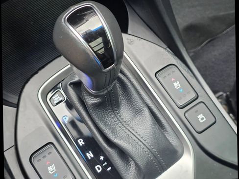 Used 2018 Hyundai Santa Fe Sport image 17