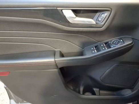 Certified 2023 Ford Escape ST-Line w/ Tech Pack #1 FWD image 9