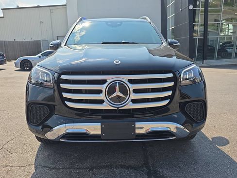 Certified 2025 Mercedes-Benz GLS 450 4MATIC image 8