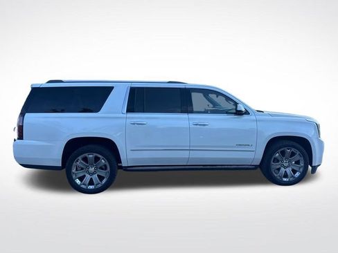 Used 2016 GMC Yukon XL Denali w/ Open Road Package AWD/4WD image 7
