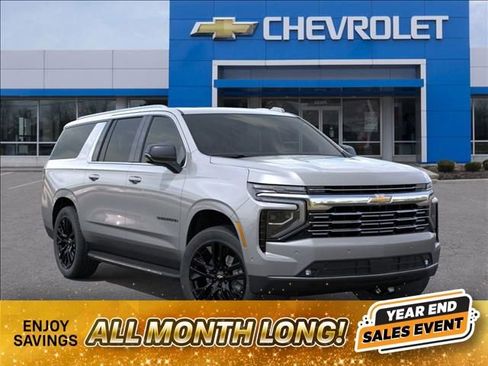 New 2026 Chevrolet Suburban Premier image 7