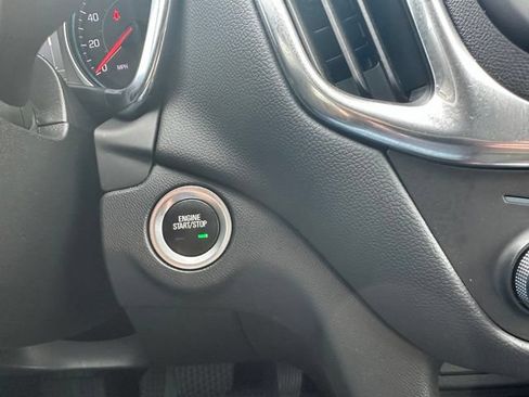 Used 2021 Chevrolet Equinox LT AWD/4WD image 14