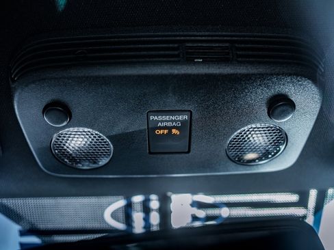 Used 2022 Ford Mustang Shelby GT500 w/ Carbon Fiber Track Pack image 24