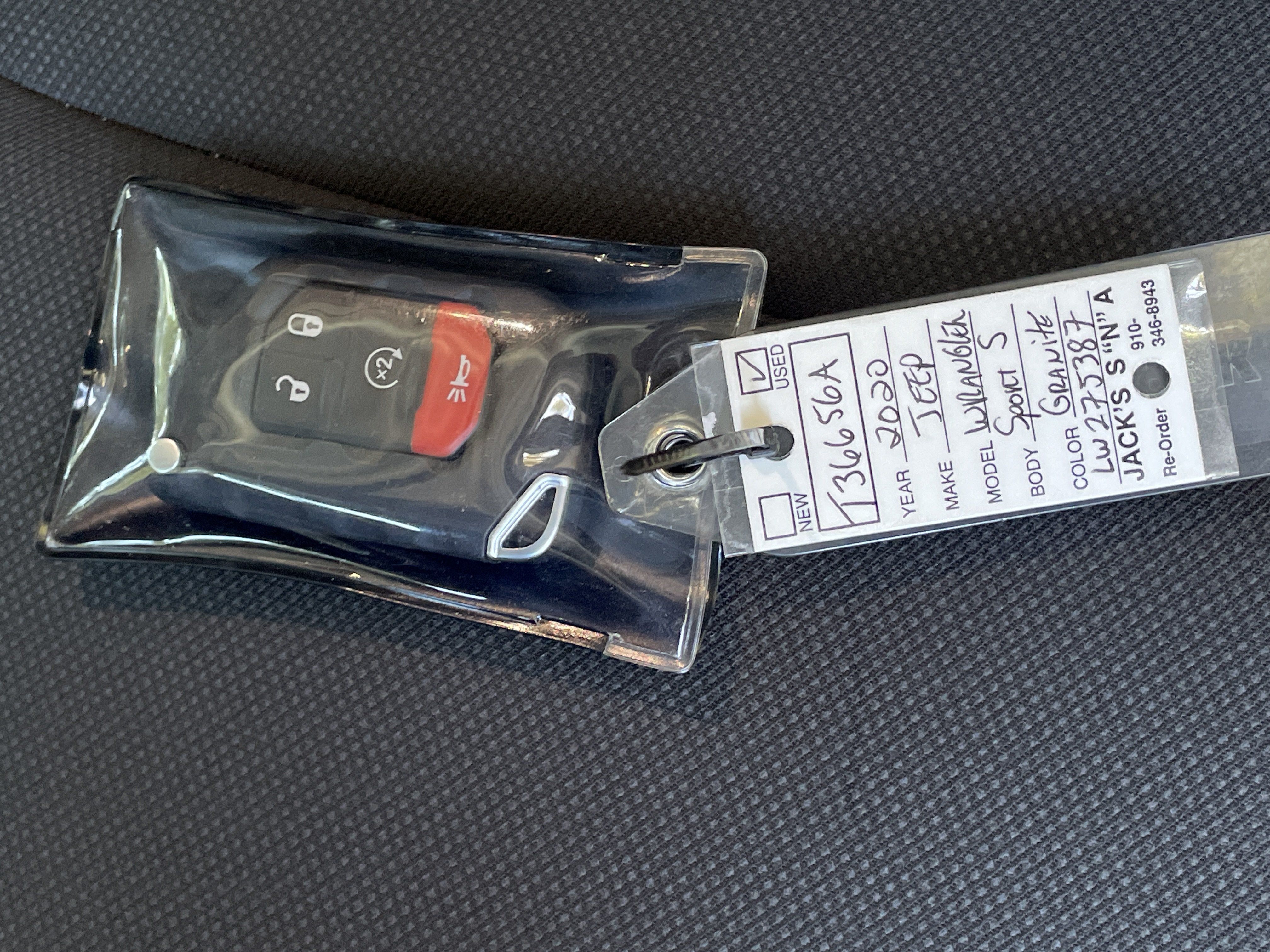 Used 2020 Jeep Wrangler Sport AWD/4WD image 34