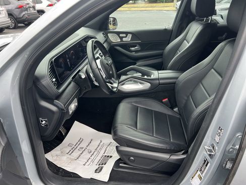 Used 2023 Mercedes-Benz GLS 450 4MATIC image 16