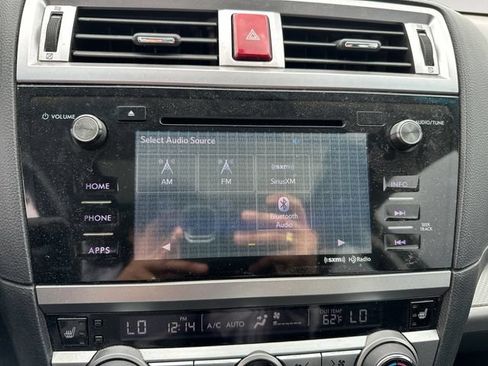 Used 2016 Subaru Legacy 2.5i Premium w/ Moonroof Package AWD/4WD image 15
