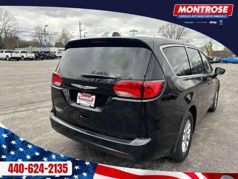 New 2026 Chrysler Voyager LX image 5