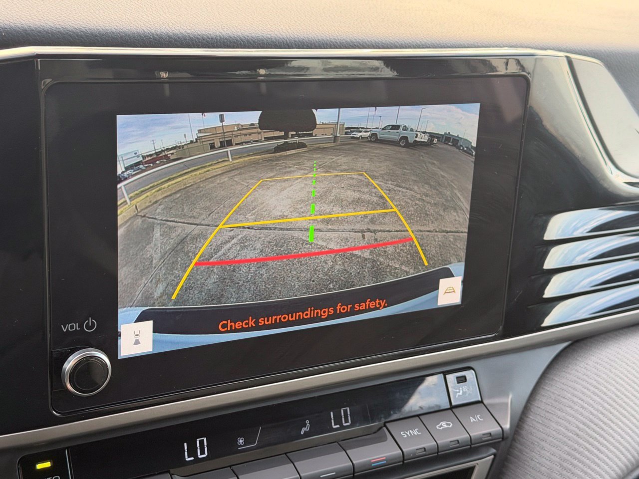 Used 2025 Toyota Camry SE w/ Convenience Package FWD image 26