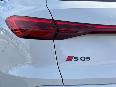 New 2025 Audi SQ5 Premium Plus image 23