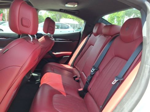 Used 2022 Maserati Ghibli Modena RWD image 19