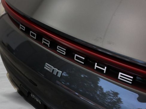 Used 2021 Porsche 911 Carrera RWD image 32