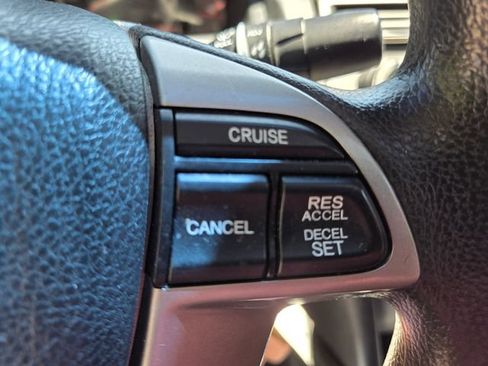 Used 2011 Honda Accord EX image 26