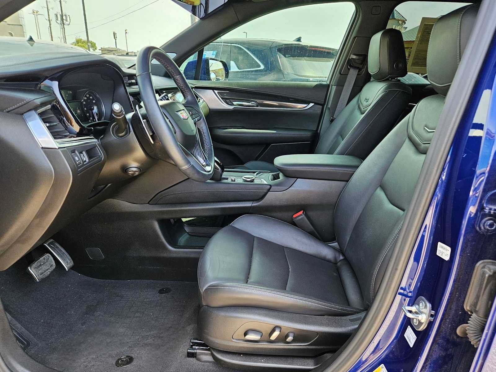Used 2025 Cadillac XT6 Sport AWD/4WD image 15
