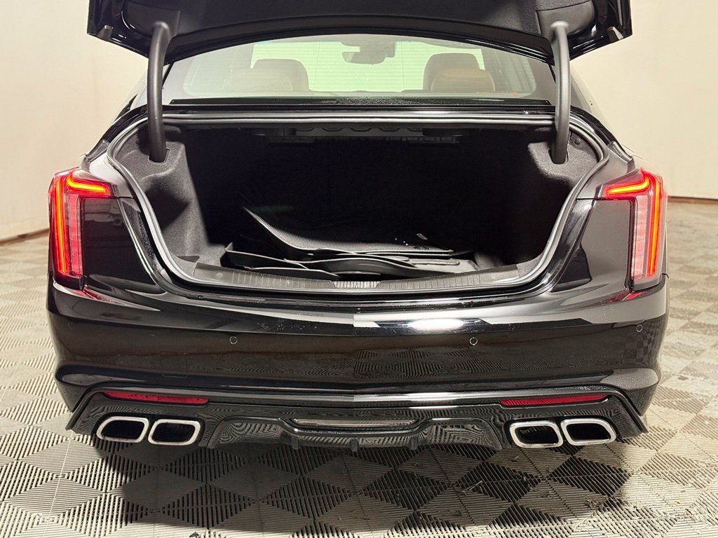 Used 2023 Cadillac CT5 V RWD image 6