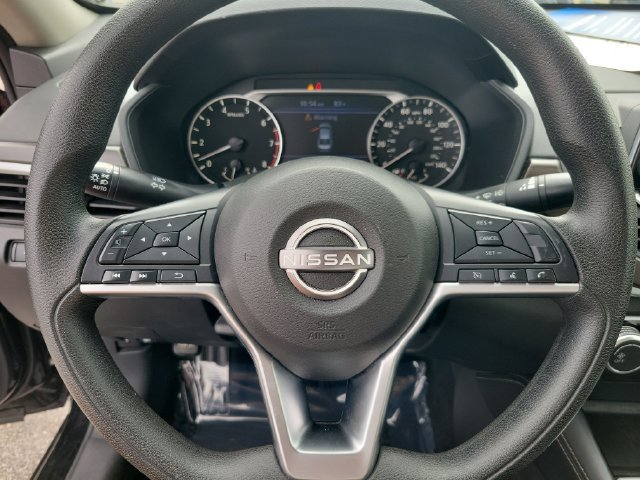 Used 2023 Nissan Altima 2.5 SV FWD image 24