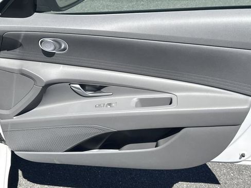 Certified 2023 Hyundai Elantra SEL FWD image 14