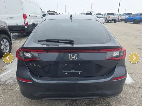 Used 2023 Honda Civic LX image 5