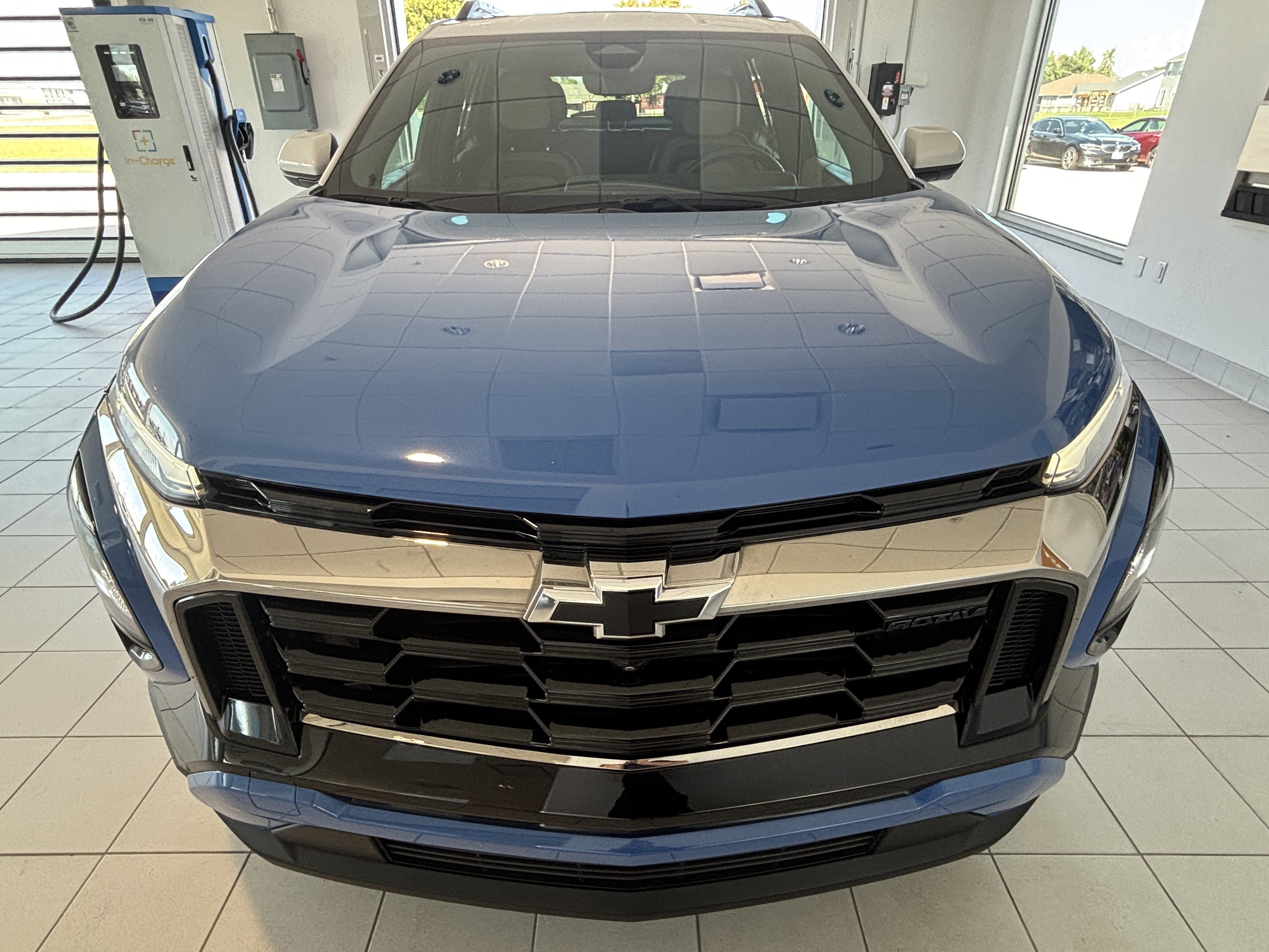 Used 2025 Chevrolet Equinox ACTIV w/ Safety and Technology Package AWD/4WD image 5