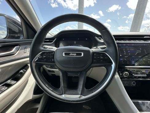 Certified 2022 Jeep Grand Cherokee L Overland RWD image 23