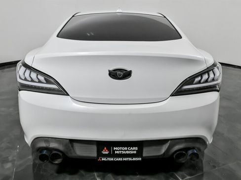 Used 2015 Hyundai Genesis 3.8 image 10