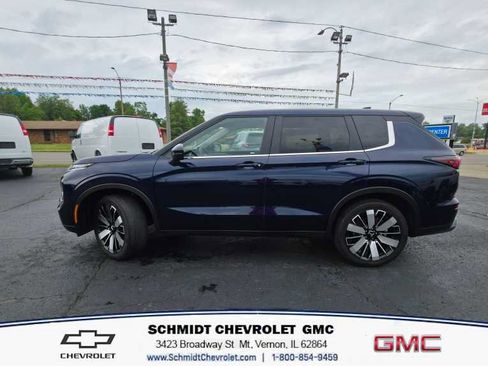 Used 2025 Mitsubishi Outlander SE AWD/4WD image 6