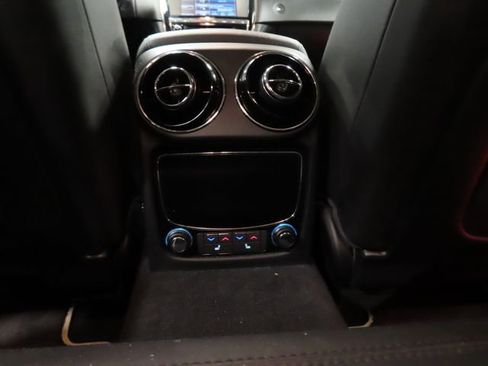 Used 2015 Jaguar XJ image 24