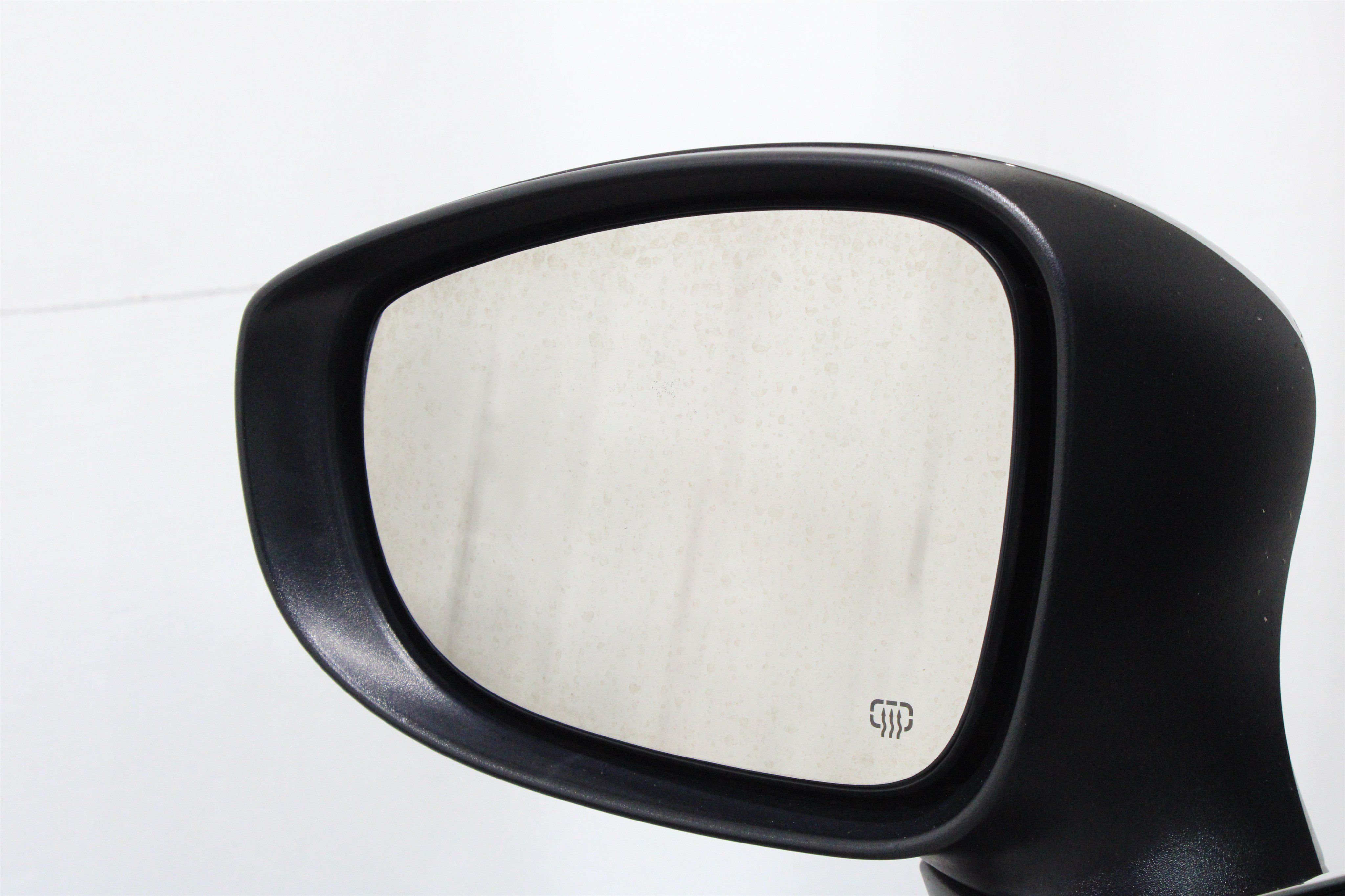 Used 2024 Chrysler Voyager LX FWD image 18