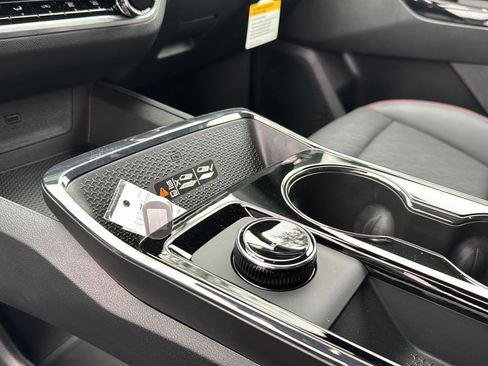 New 2026 Chevrolet Equinox RS w/ Convenience Package III image 26