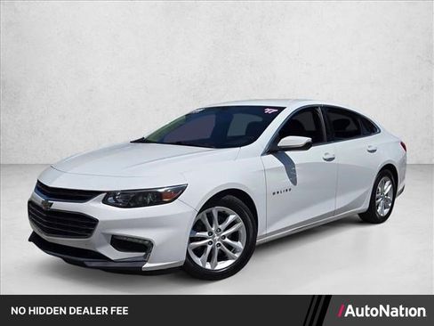 Used 2018 Chevrolet Malibu LT FWD image 1