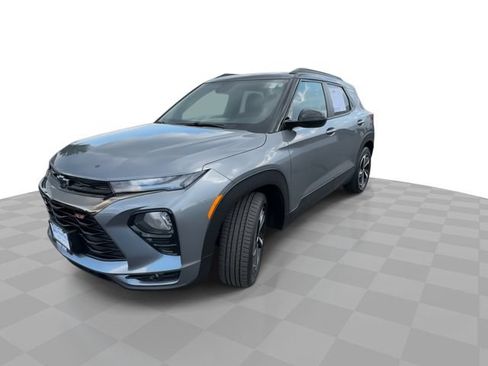 Used 2021 Chevrolet TrailBlazer RS w/ Sun and Liftgate Package FWD image 4