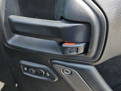 Used 2017 Jeep Wrangler Unlimited Sport w/ Quick Order Package 24S image 30