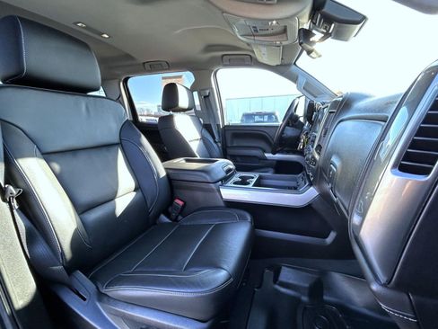Used 2019 Chevrolet Silverado 2500 LTZ w/ Midnight Edition image 15
