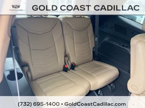 Used 2022 Cadillac XT6 Premium Luxury w/ Platinum Package image 11