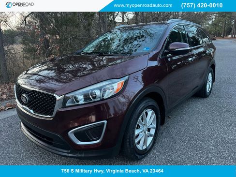 Used 2016 Kia Sorento LX w/ LX Convenience Package image 1