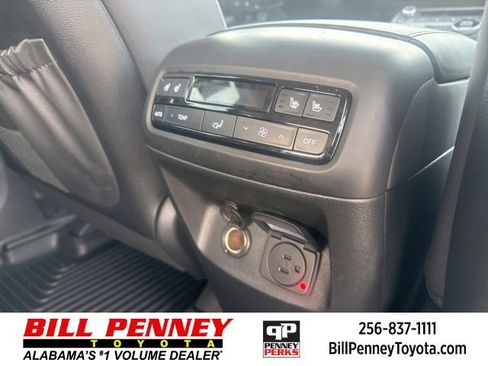 Used 2025 Hyundai Palisade SEL image 17