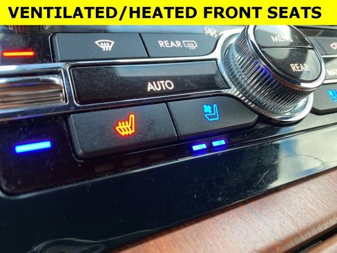 Used 2018 Lincoln Navigator Reserve w/ Technology Package image 16