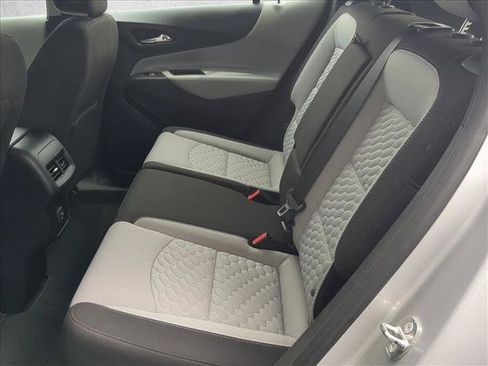 Used 2019 Chevrolet Equinox LS AWD/4WD image 17