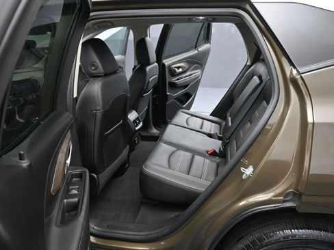 Used 2023 GMC Terrain Denali image 17