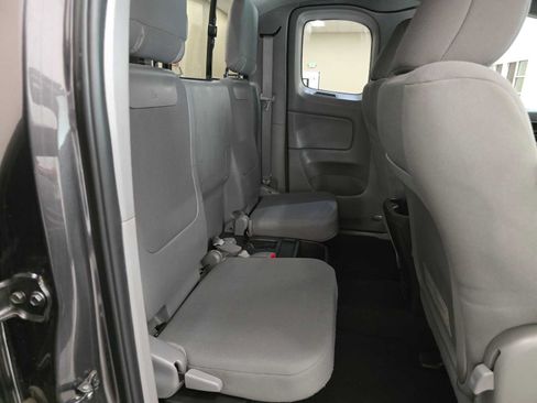 Used 2012 Toyota Tacoma 2WD Access Cab w/ SR5 Pkg image 23