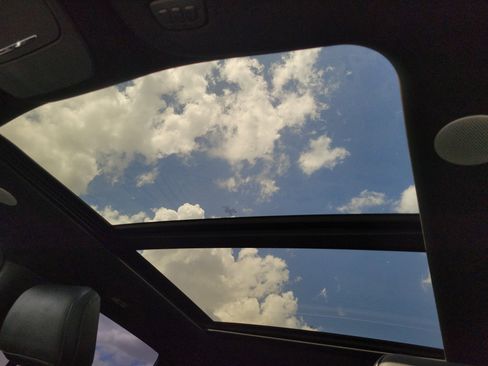 Used 2021 Ford F150 Lariat w/ Equipment Group 502A High image 29