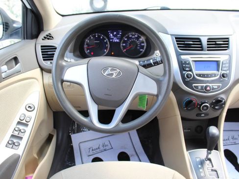 Used 2013 Hyundai Accent GLS image 20