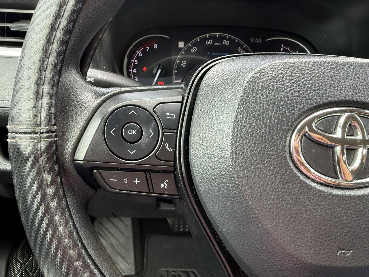 Used 2024 Toyota RAV4 LE FWD image 21