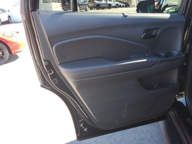 Certified 2025 Honda Passport Black Edition image 17