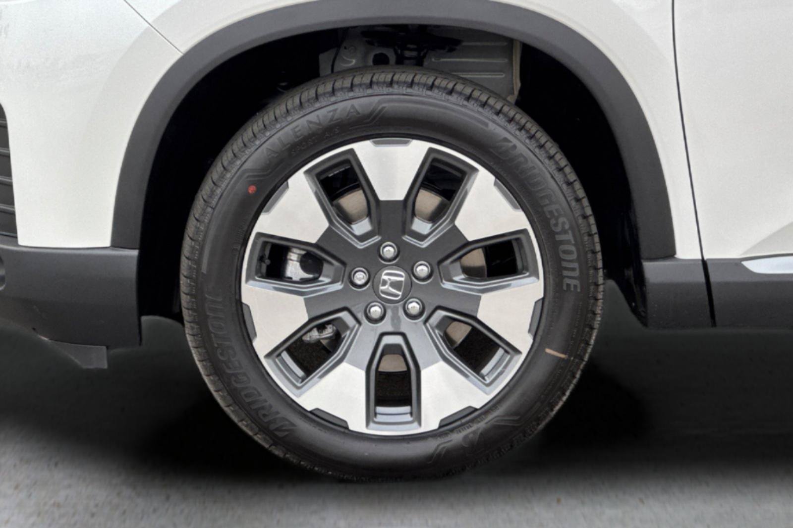 New 2026 Honda Pilot Touring image 34