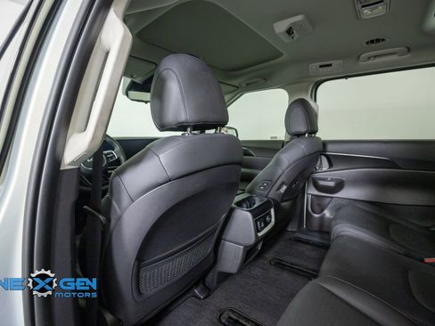 Used 2026 Kia Carnival SX Prestige FWD image 27